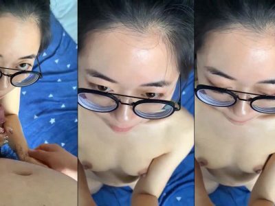 Em gái kính cận nâng niu từng tí một