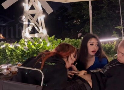 Em người yêu và bạn thân thi nhau bú mút