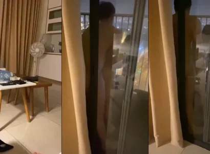 Thằng bạn đưa ghệ ra ban công chơi rên ầm cả tòa nhà